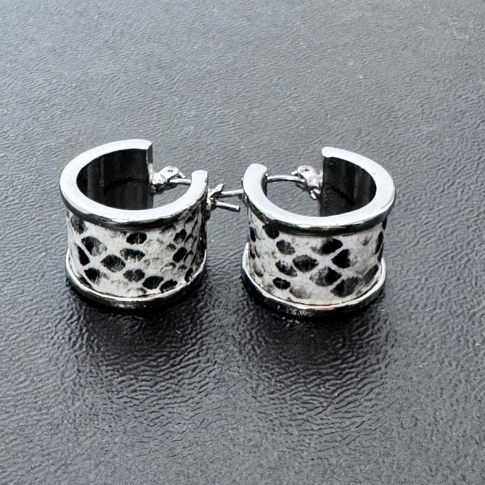Vintage Silver Tone Wide Hoop Earrings White Animal Snake Print Enamel Statement